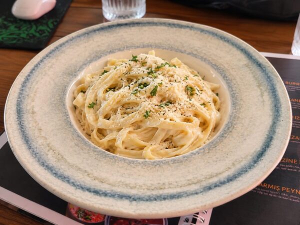 Fettuccine Alfredo